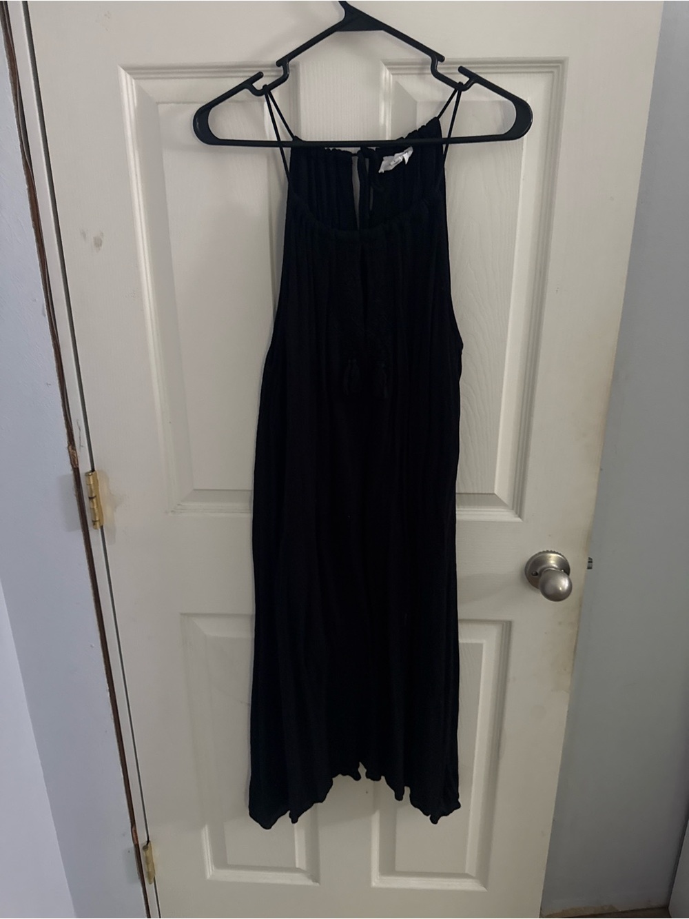 Olive & Oak Black Sleeveless Maxi Dress